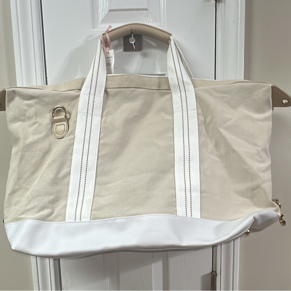 VINEYARD VINES WHITE CAP TEXTURED CANVAS WEEKENDER TOTE NEW NEVER USED(stains!)